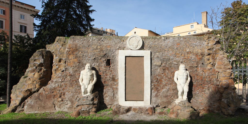 The Absolutely Unofficial Guide to Rome's Alchemical Door